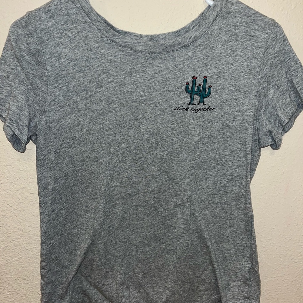 Old navy graphic tee